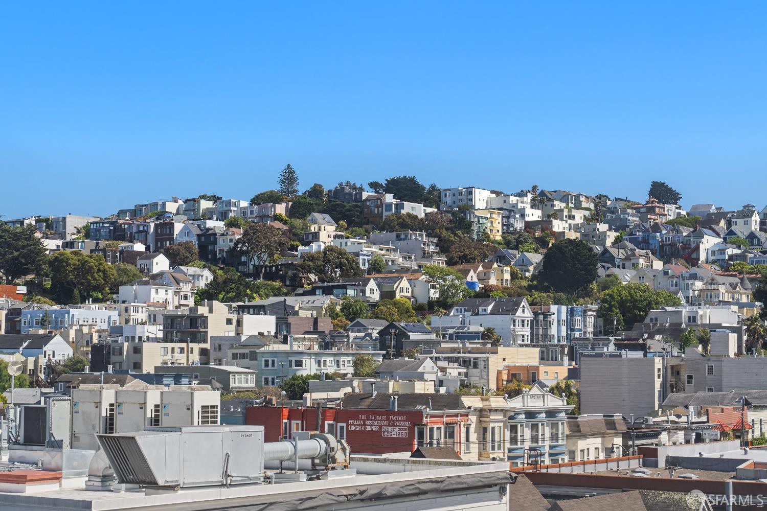 Detail Gallery Image 10 of 37 For 59 Collingwood St, San Francisco,  CA 94114 - – Beds | – Baths