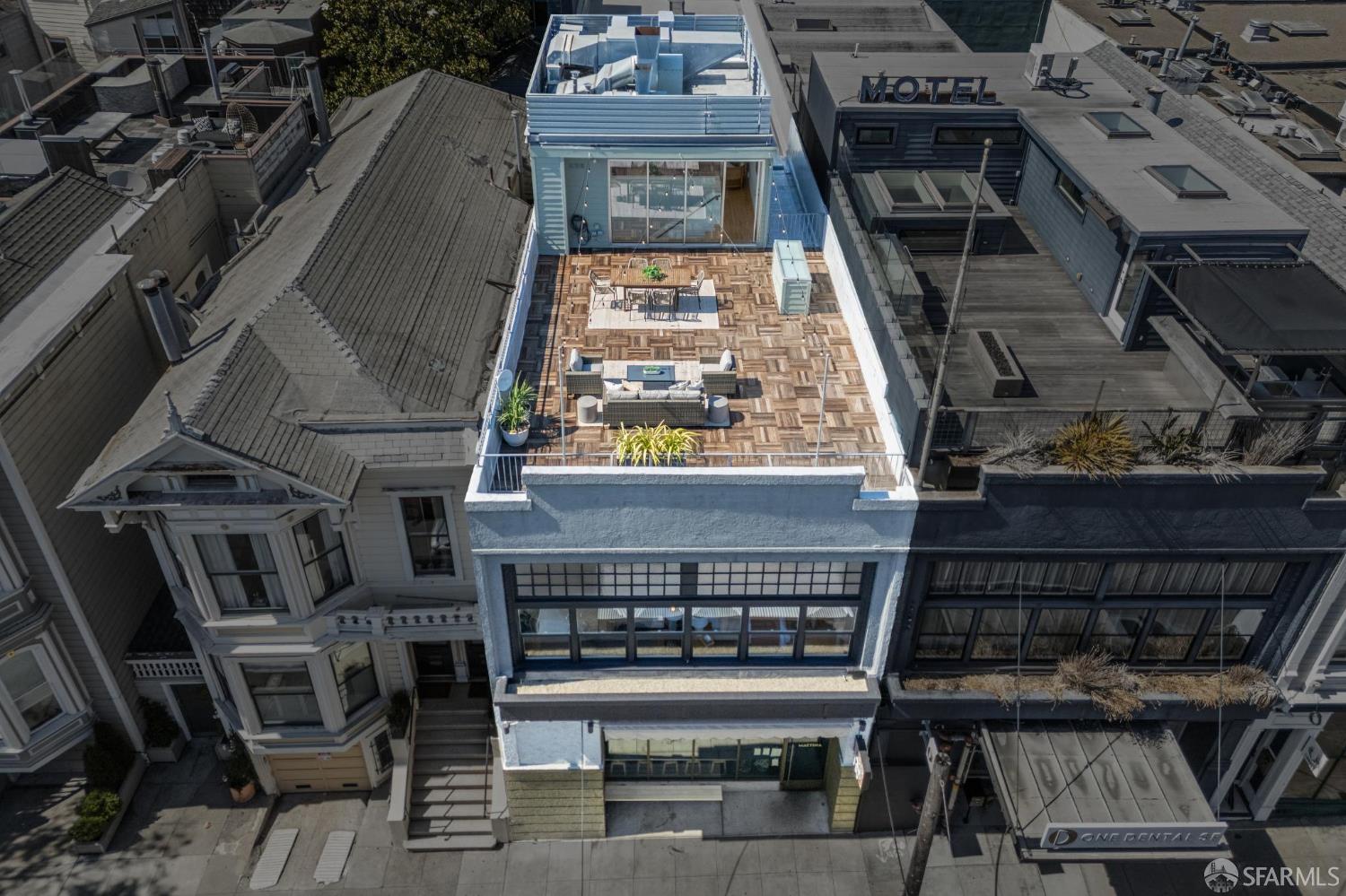 Detail Gallery Image 2 of 80 For 2232 Bush St, San Francisco,  CA 94115 - 3 Beds | 3/1 Baths
