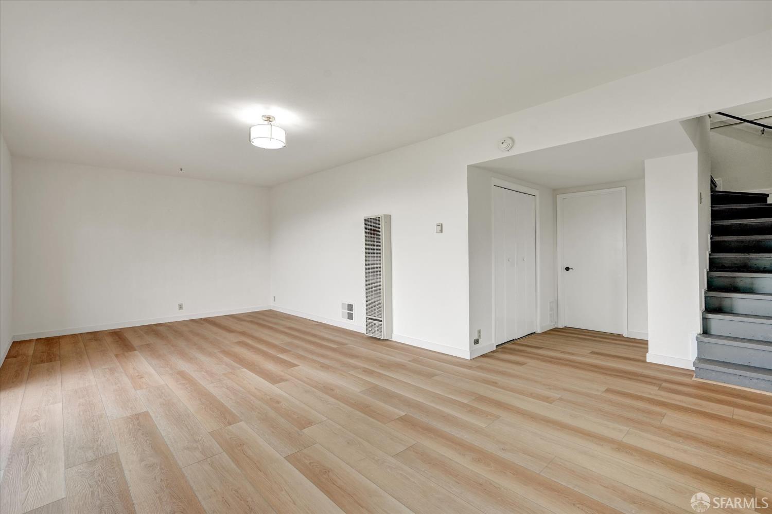 Detail Gallery Image 32 of 46 For 77 Crestmont Dr, San Francisco,  CA 94131 - 2 Beds | 2 Baths