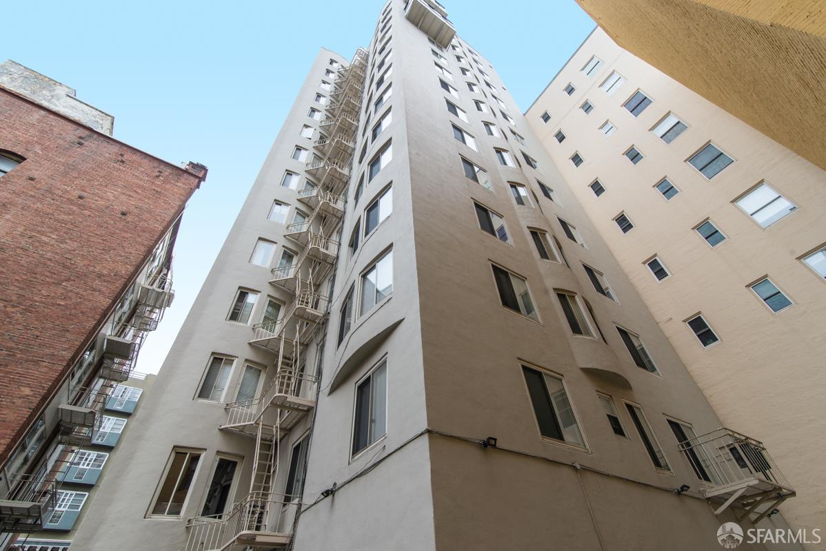 Photo #22: 425064461 Listing: Photo #22