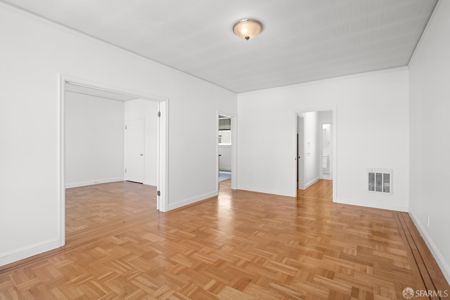 Detail Gallery Image 12 of 37 For 59 Collingwood St, San Francisco,  CA 94114 - – Beds | – Baths