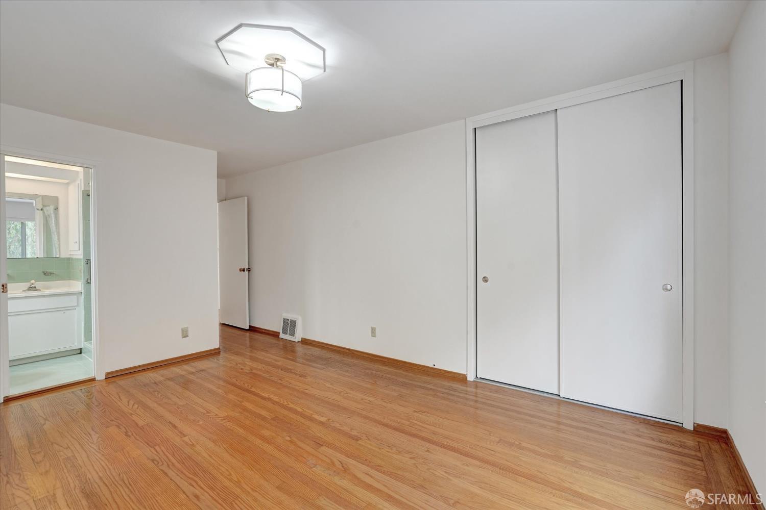 Detail Gallery Image 22 of 46 For 77 Crestmont Dr, San Francisco,  CA 94131 - 2 Beds | 2 Baths