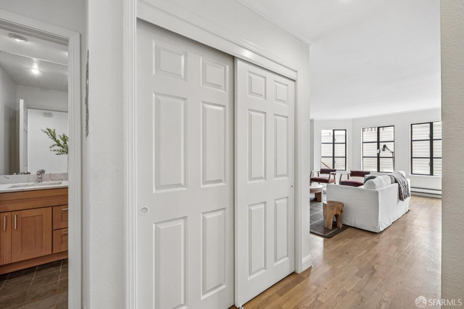 Detail Gallery Image 12 of 32 For 700 Fell St #5,  San Francisco,  CA 94117 - 2 Beds | 2 Baths