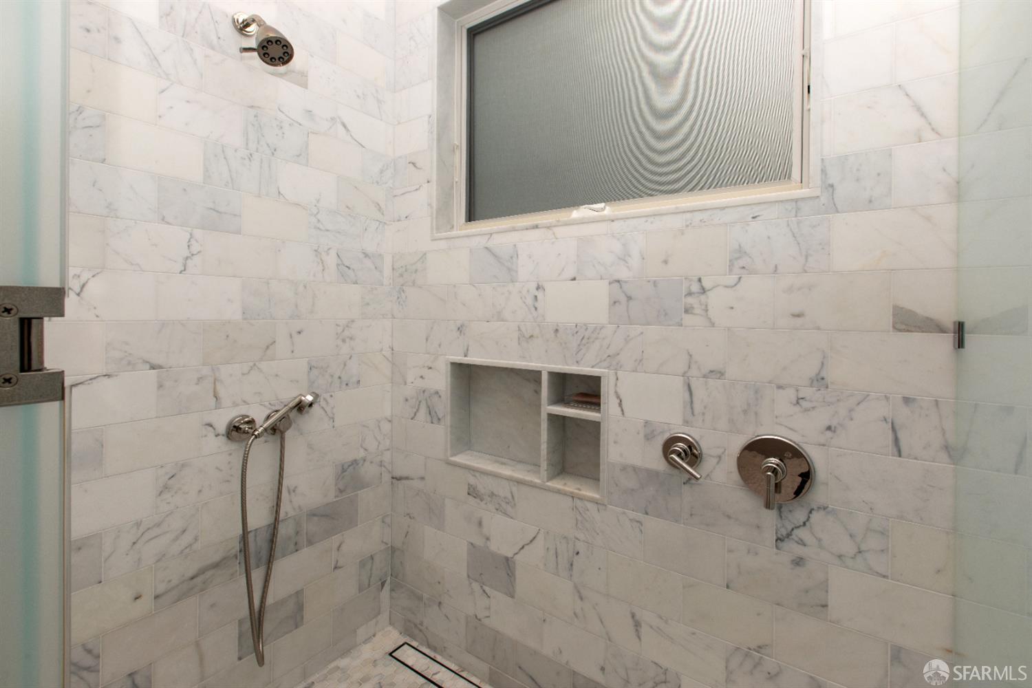 Detail Gallery Image 45 of 79 For 2215 California St, San Francisco,  CA 94115 - 5 Beds | 4/2 Baths