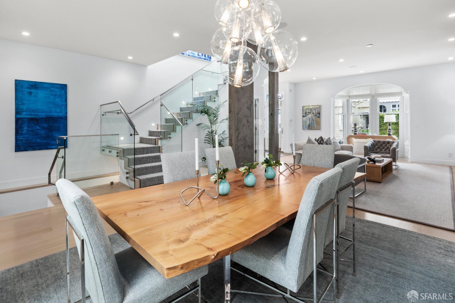 Detail Gallery Image 7 of 79 For 2215 California St, San Francisco,  CA 94115 - 5 Beds | 4/2 Baths