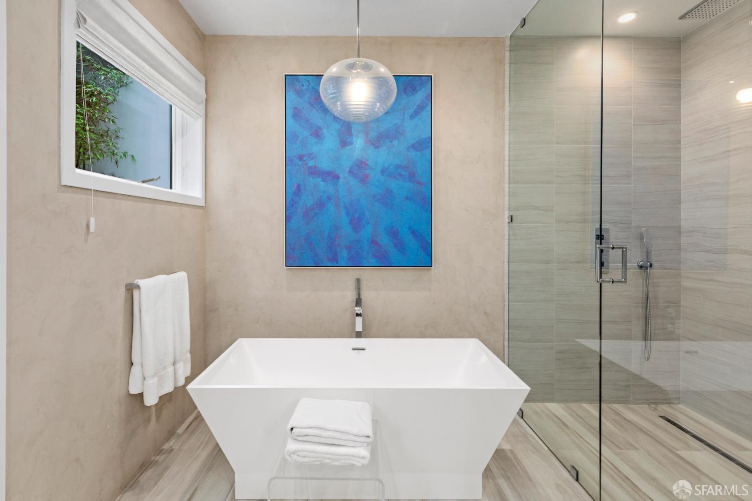 Detail Gallery Image 73 of 79 For 2215 California St, San Francisco,  CA 94115 - 5 Beds | 4/2 Baths
