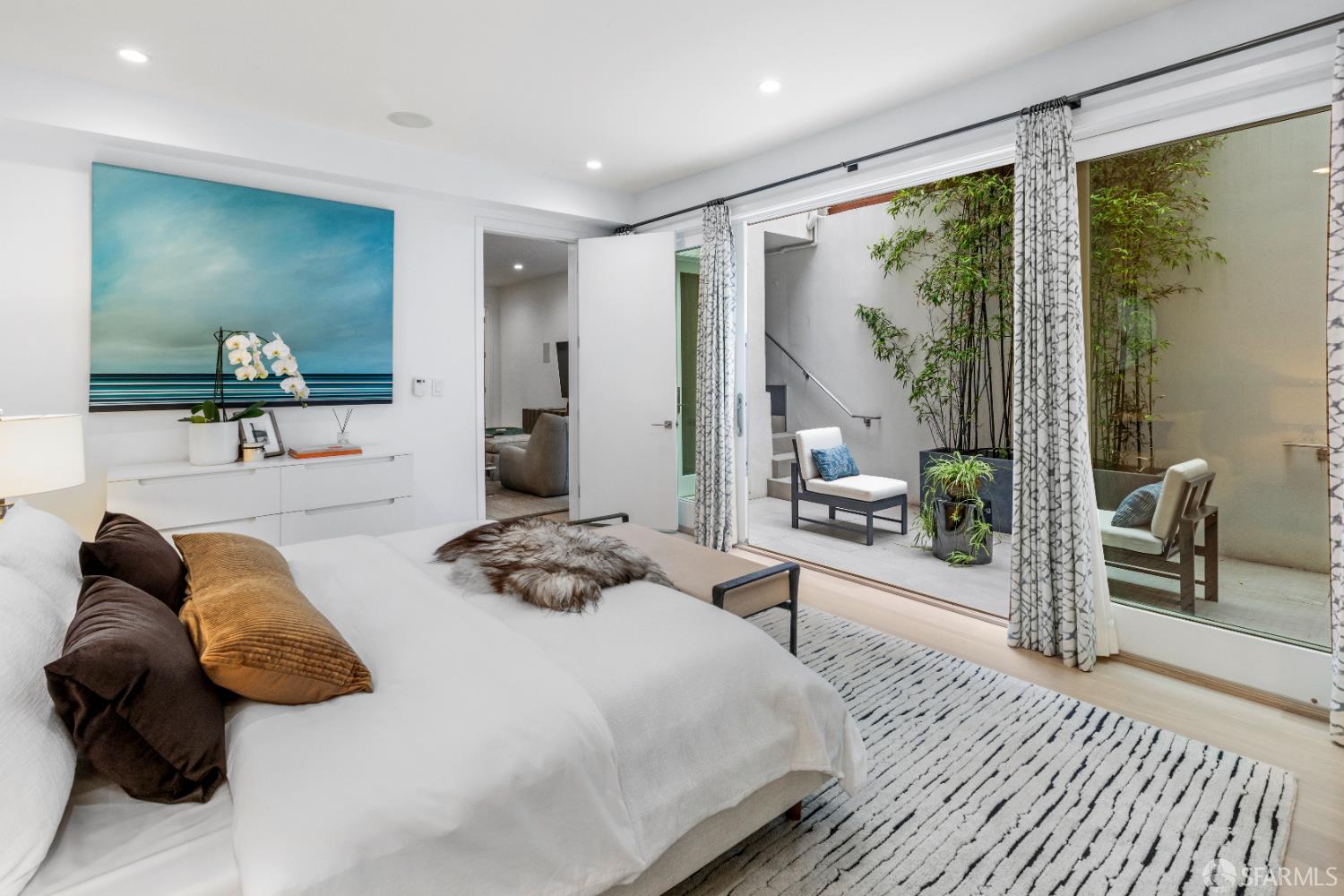 Detail Gallery Image 66 of 79 For 2215 California St, San Francisco,  CA 94115 - 5 Beds | 4/2 Baths