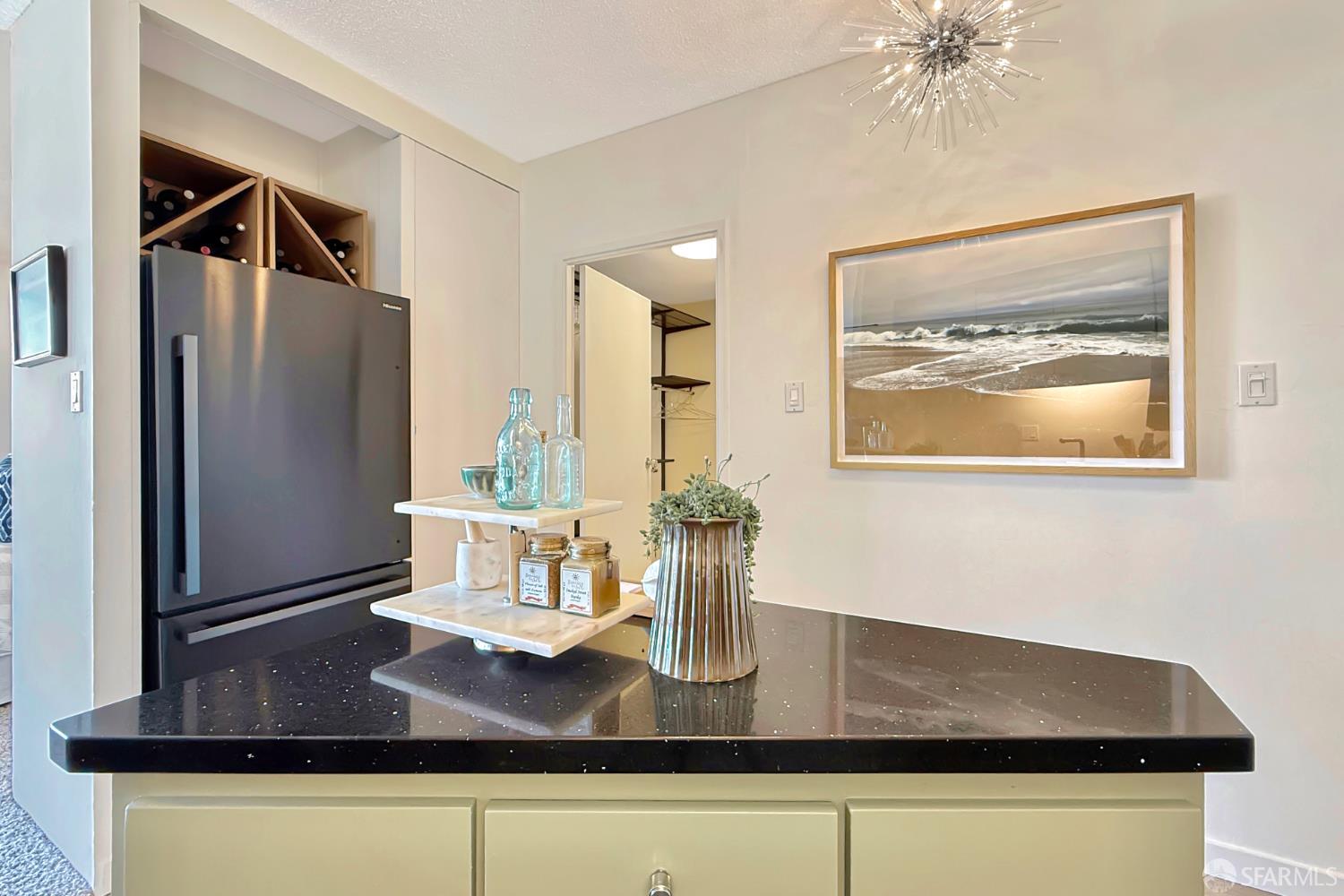 Detail Gallery Image 9 of 55 For 1200 Gough St 2b,  San Francisco,  CA 94109 - 0 Beds | 1 Baths