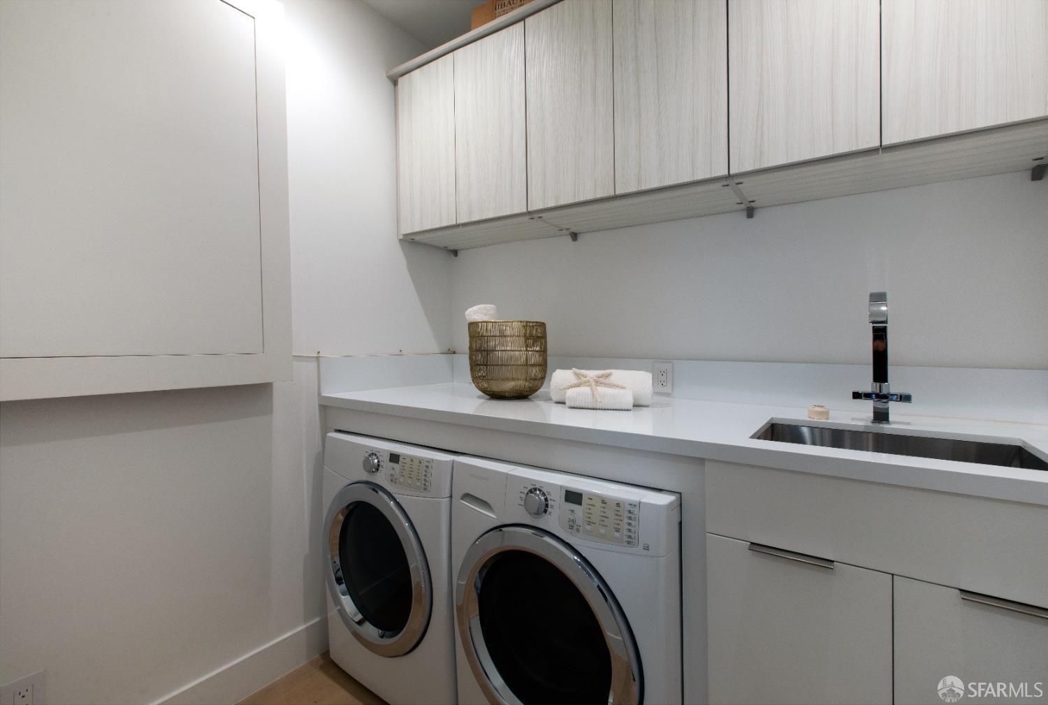 Detail Gallery Image 64 of 79 For 2215 California St, San Francisco,  CA 94115 - 5 Beds | 4/2 Baths