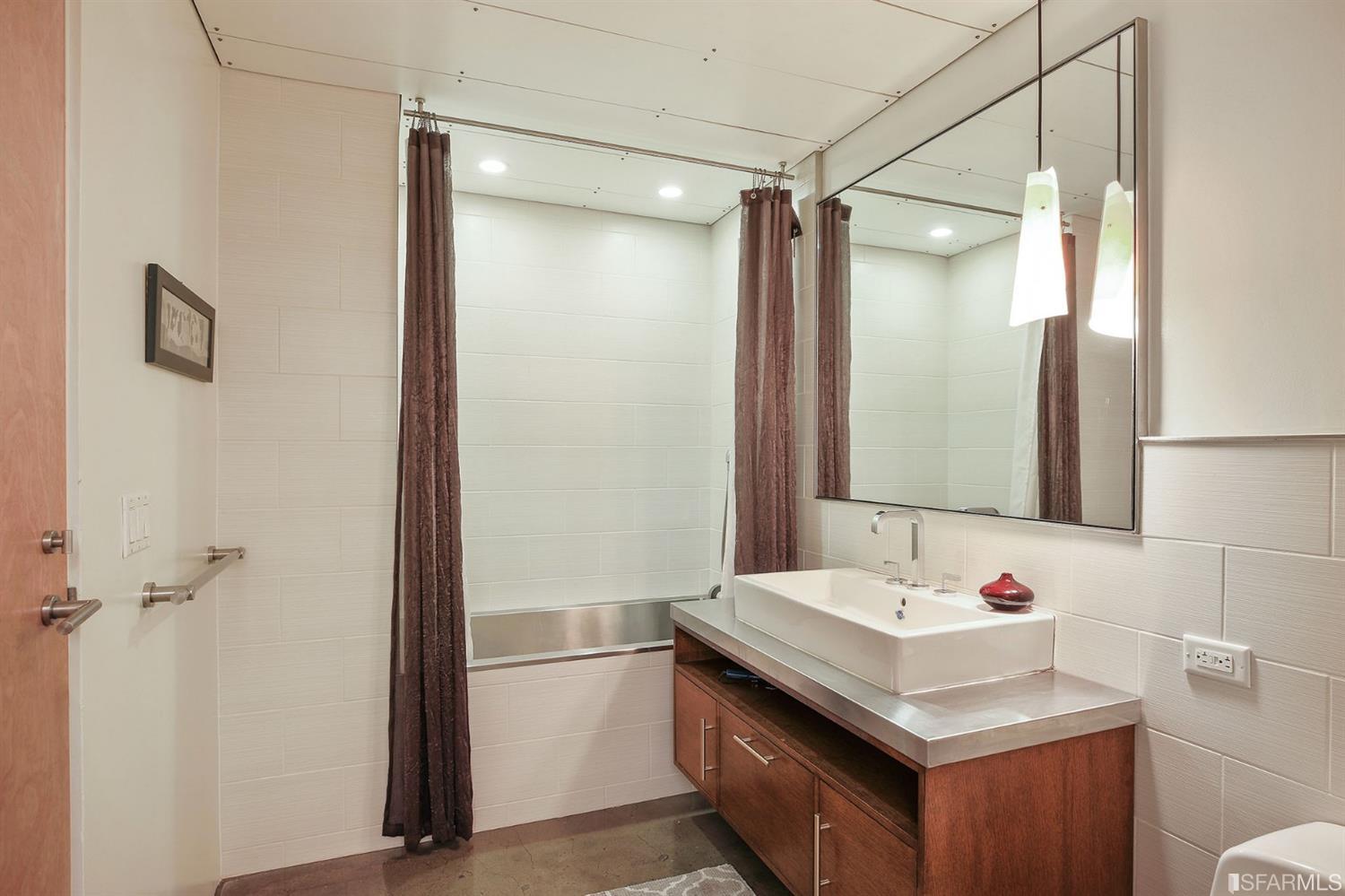 Photo #18: 425073743 Listing: Photo #18