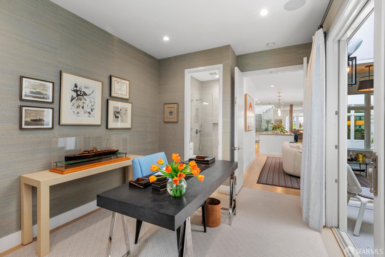 Detail Gallery Image 27 of 79 For 2215 California St, San Francisco,  CA 94115 - 5 Beds | 4/2 Baths