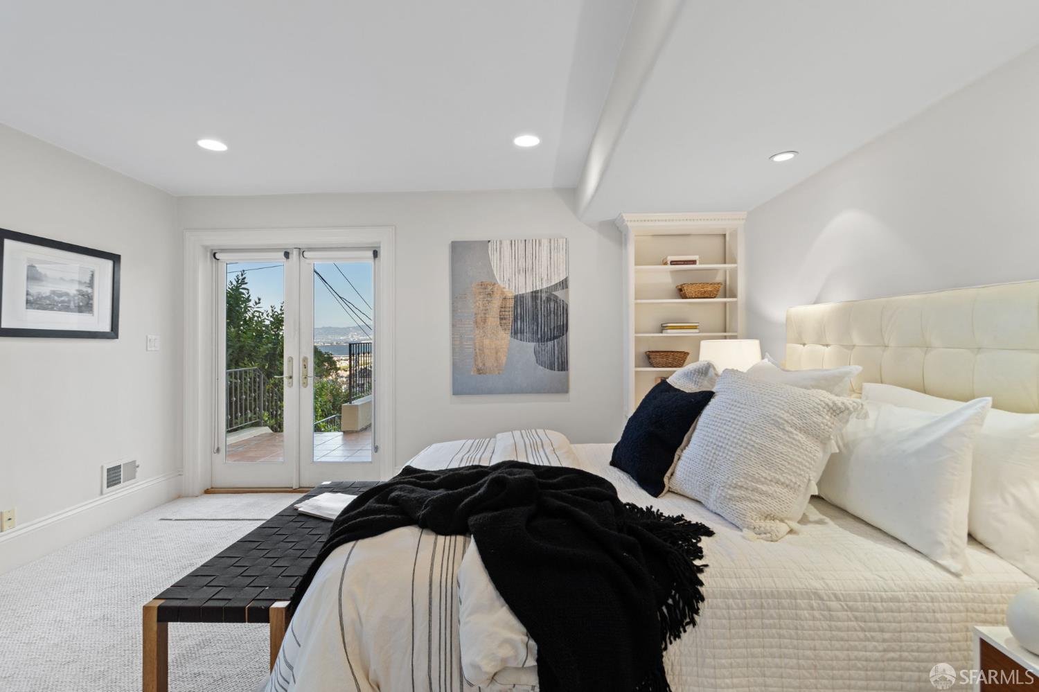 Detail Gallery Image 37 of 58 For 2341 Leavenworth St, San Francisco,  CA 94133 - 4 Beds | 4 Baths
