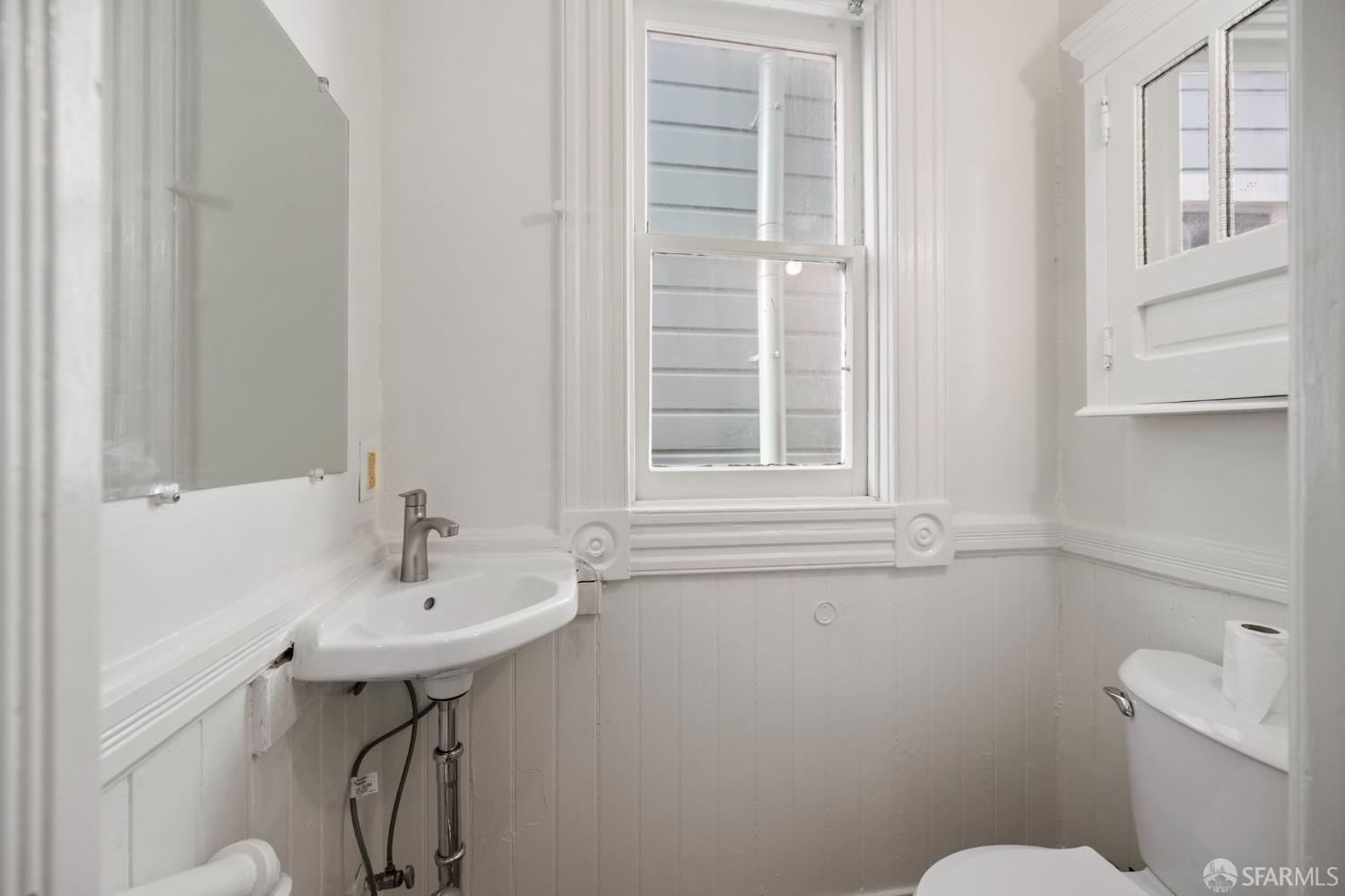 Detail Gallery Image 12 of 46 For 233 Central Ave, San Francisco,  CA 94117 - – Beds | – Baths