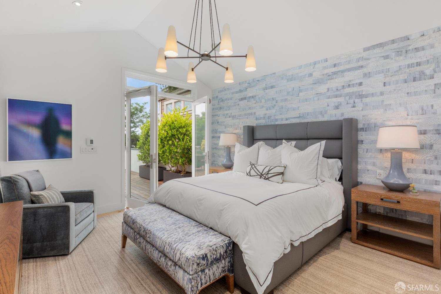 Detail Gallery Image 38 of 79 For 2215 California St, San Francisco,  CA 94115 - 5 Beds | 4/2 Baths