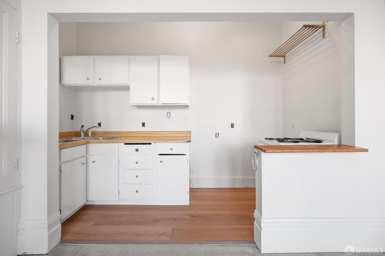 Detail Gallery Image 10 of 46 For 233 Central Ave, San Francisco,  CA 94117 - – Beds | – Baths
