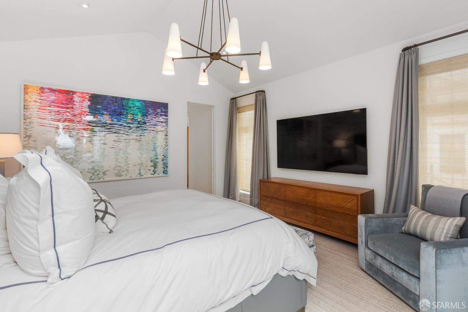 Detail Gallery Image 40 of 79 For 2215 California St, San Francisco,  CA 94115 - 5 Beds | 4/2 Baths