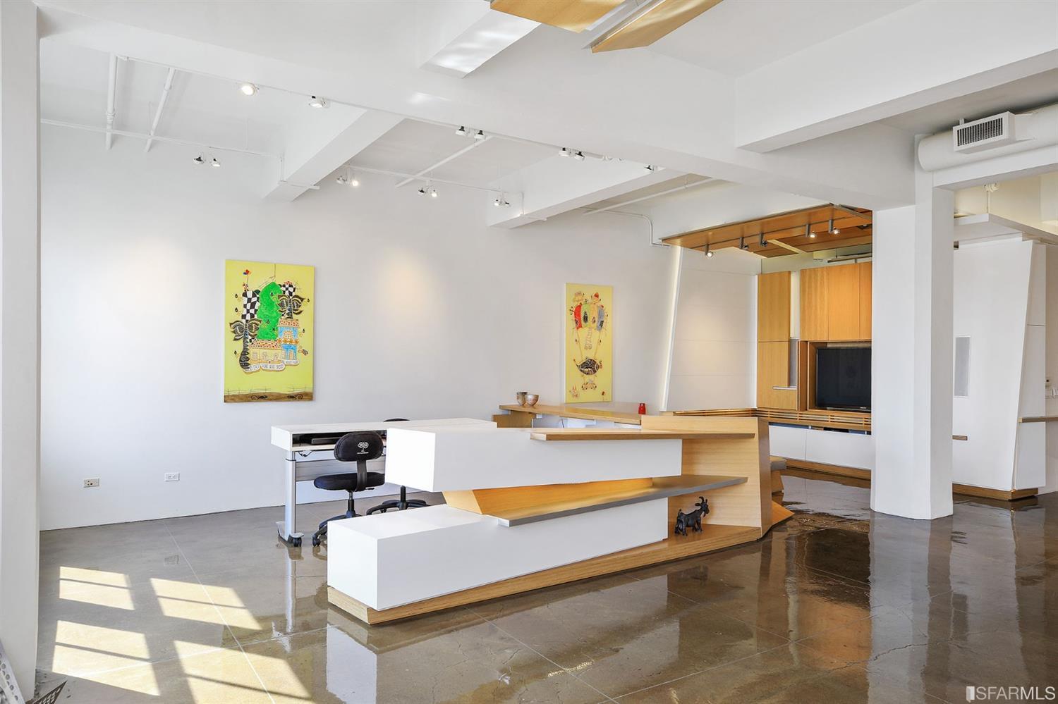 Photo #11: 425073743 Listing: Photo #11