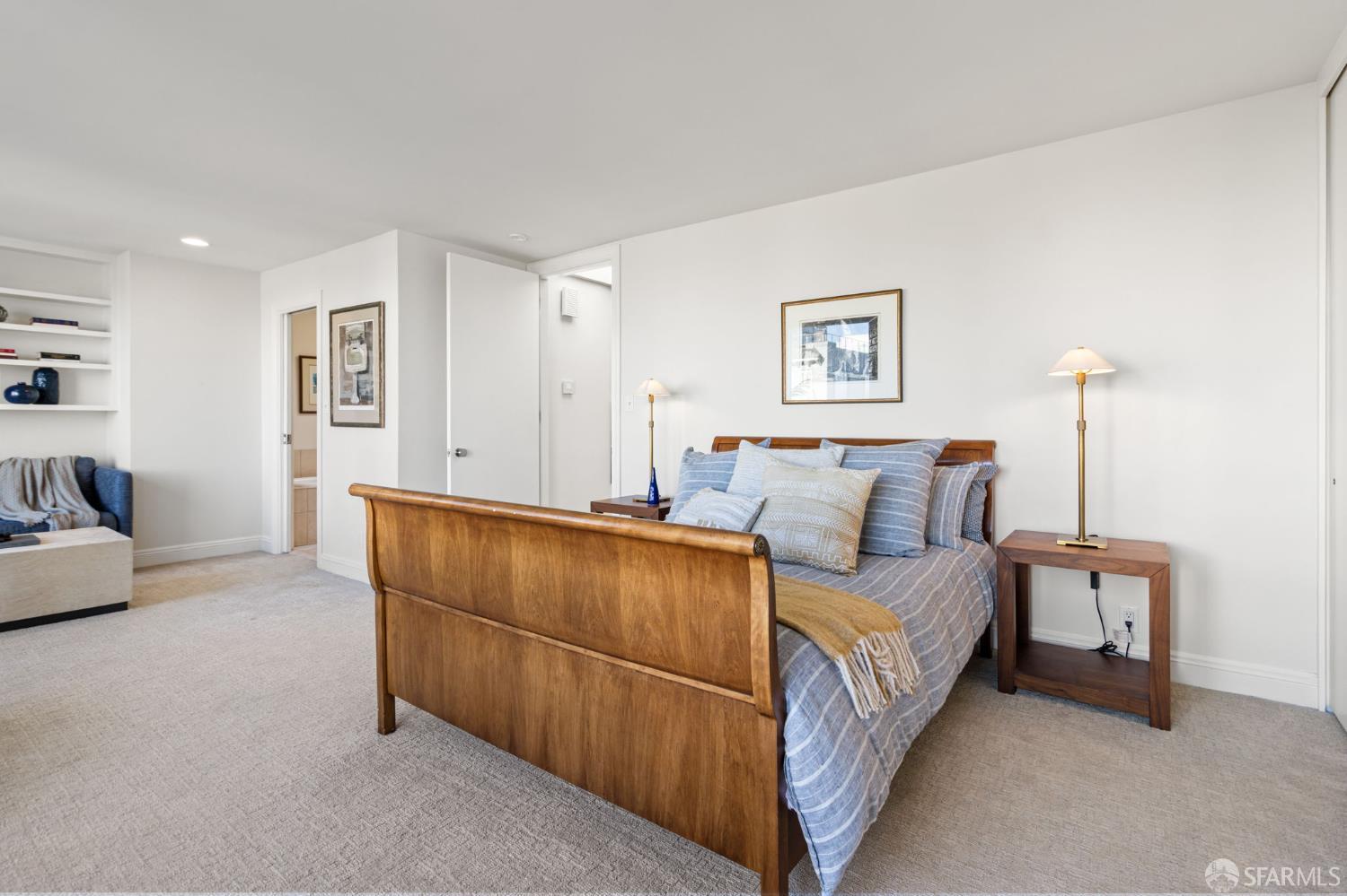 Detail Gallery Image 23 of 58 For 2341 Leavenworth St, San Francisco,  CA 94133 - 4 Beds | 4 Baths