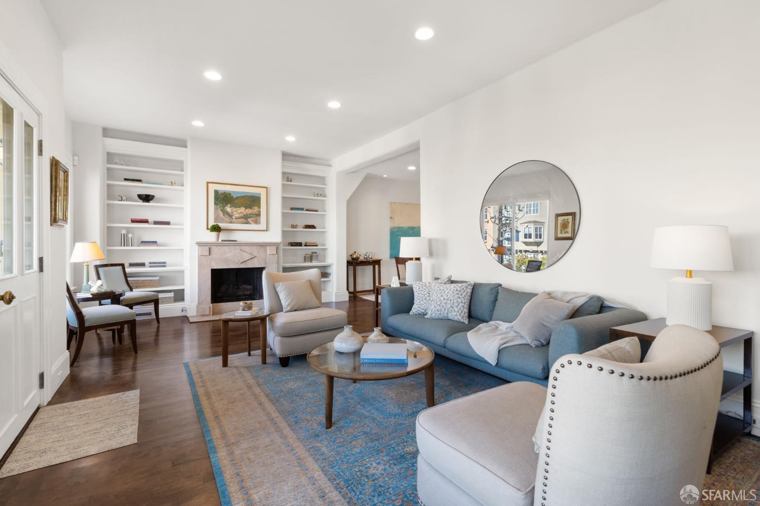 Detail Gallery Image 3 of 58 For 2341 Leavenworth St, San Francisco,  CA 94133 - 4 Beds | 4 Baths