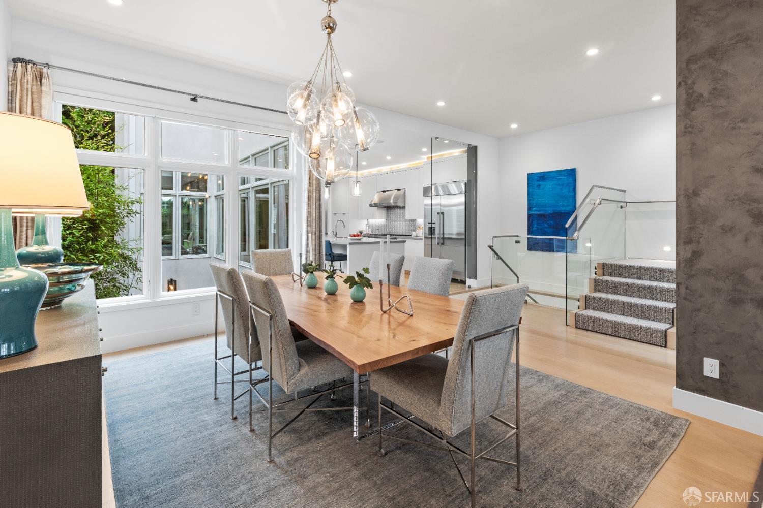 Detail Gallery Image 10 of 79 For 2215 California St, San Francisco,  CA 94115 - 5 Beds | 4/2 Baths