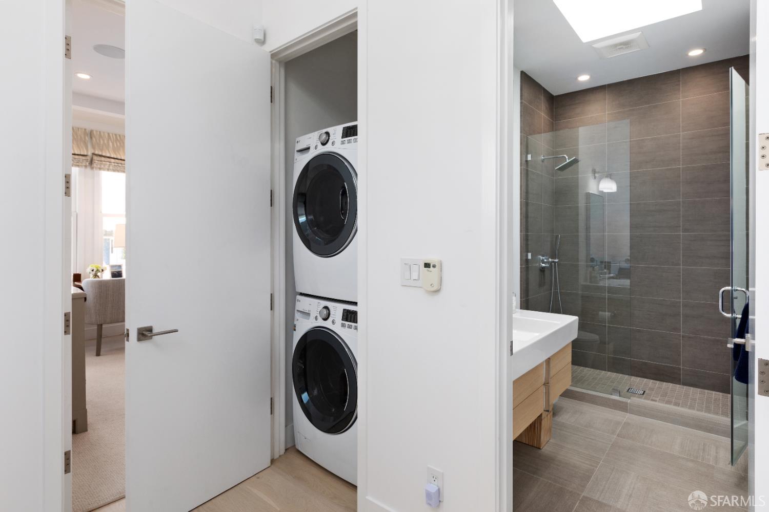 Detail Gallery Image 35 of 79 For 2215 California St, San Francisco,  CA 94115 - 5 Beds | 4/2 Baths