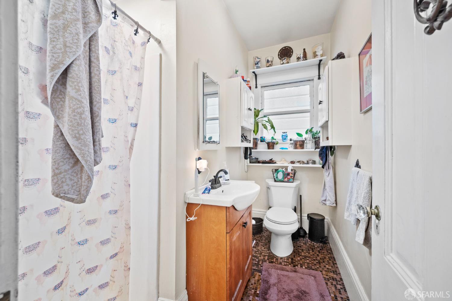 Detail Gallery Image 28 of 46 For 233 Central Ave, San Francisco,  CA 94117 - – Beds | – Baths