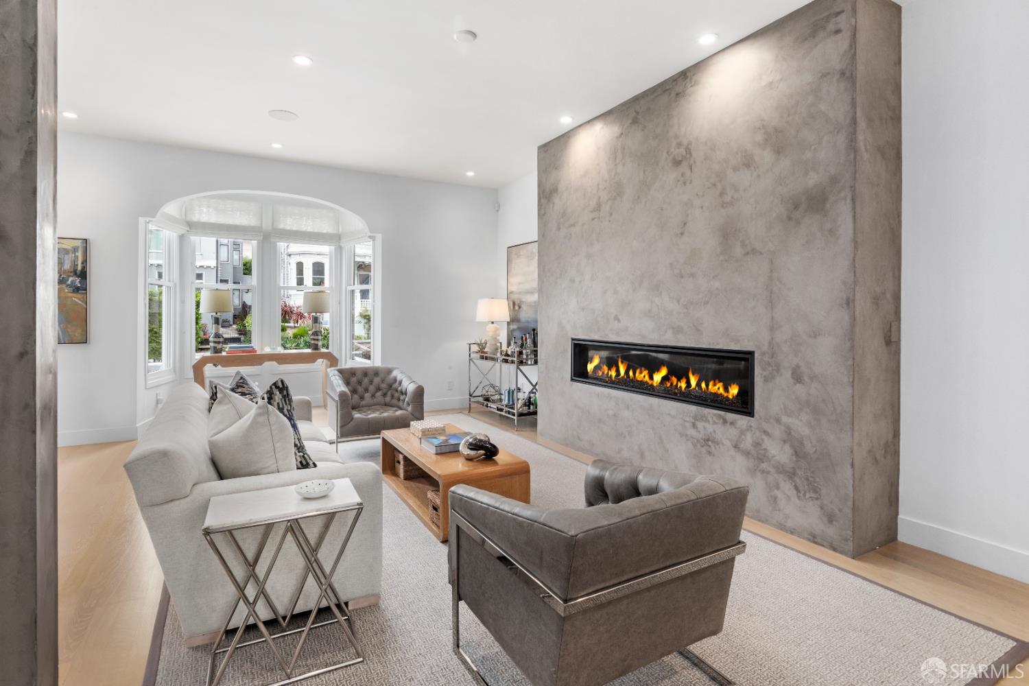 Detail Gallery Image 6 of 79 For 2215 California St, San Francisco,  CA 94115 - 5 Beds | 4/2 Baths