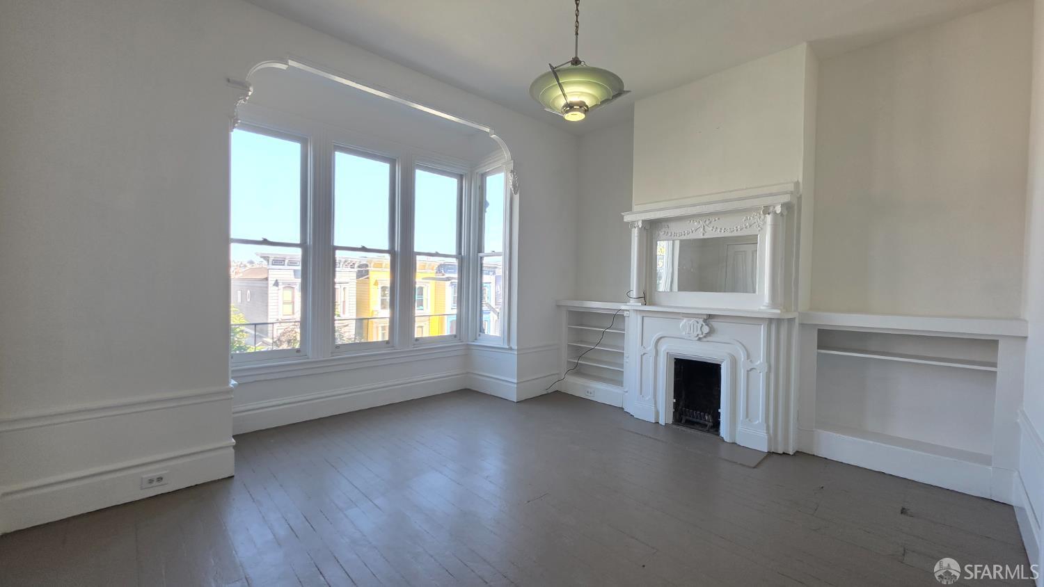 Detail Gallery Image 9 of 14 For 920 Valencia St, San Francisco,  CA 94110 - – Beds | – Baths