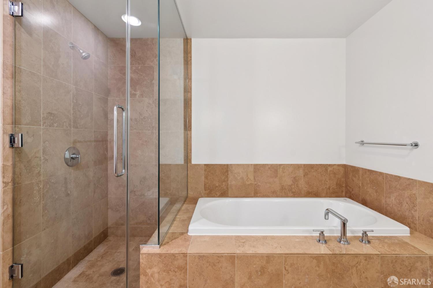 Detail Gallery Image 23 of 33 For 301 Mission St 30a,  San Francisco,  CA 94105 - 2 Beds | 2 Baths