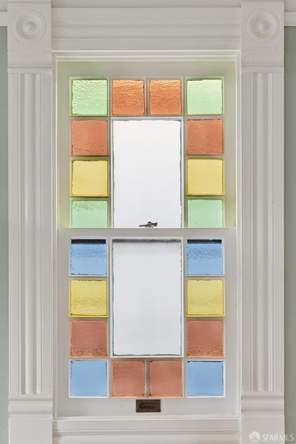Detail Gallery Image 16 of 76 For 4421 19th St, San Francisco,  CA 94114 - 2 Beds | 2 Baths