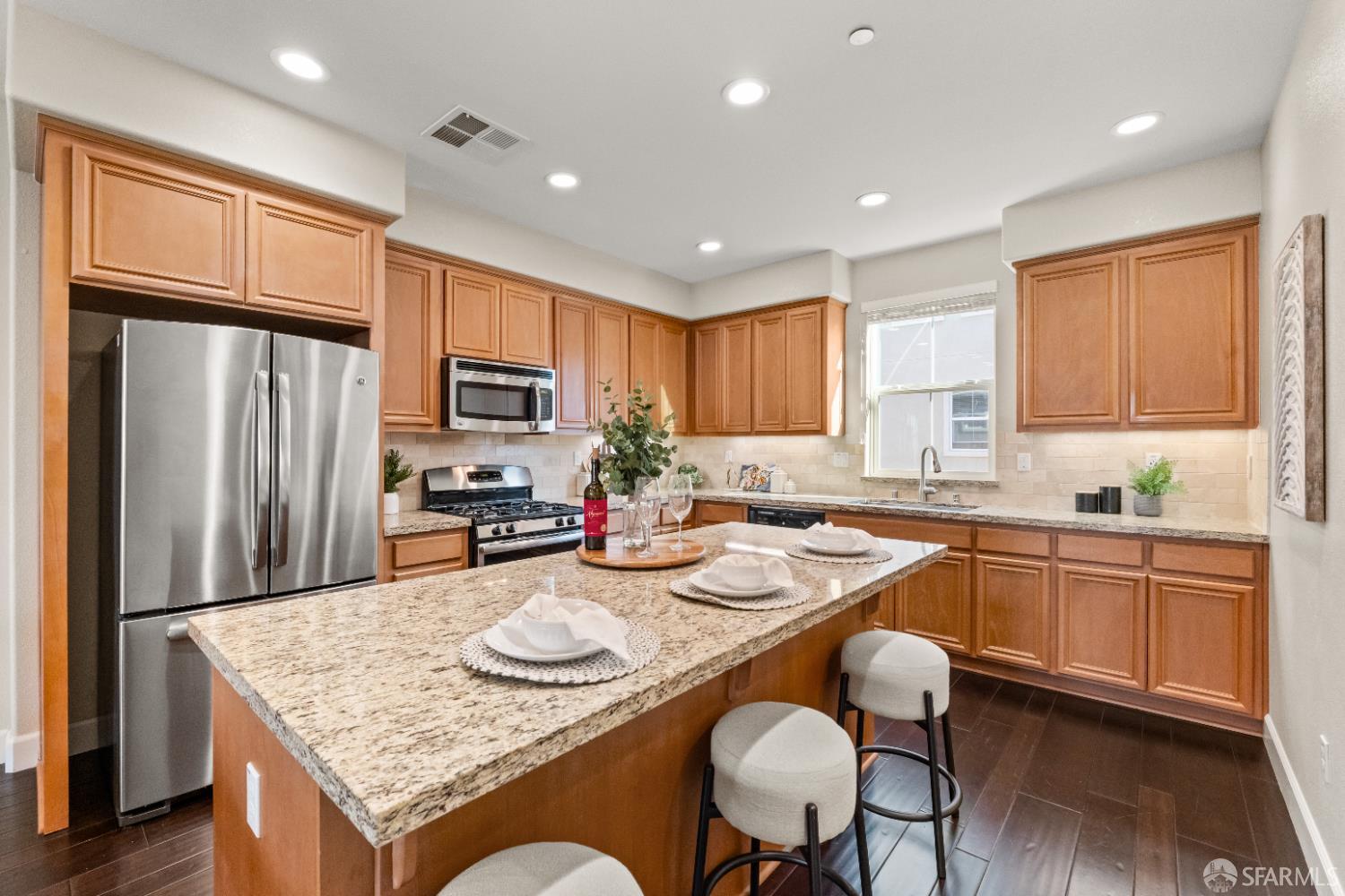 Detail Gallery Image 17 of 64 For 63 Braxton Ter, Campbell,  CA 95008 - 3 Beds | 3/1 Baths