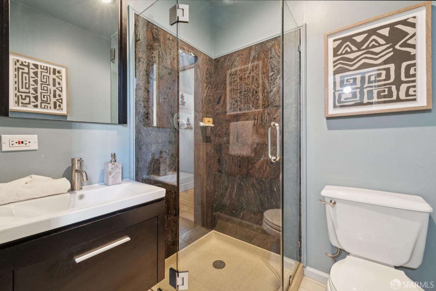 Detail Gallery Image 42 of 76 For 4421 19th St, San Francisco,  CA 94114 - 2 Beds | 2 Baths