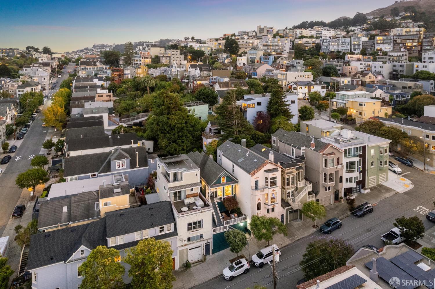 Detail Gallery Image 73 of 76 For 4421 19th St, San Francisco,  CA 94114 - 2 Beds | 2 Baths