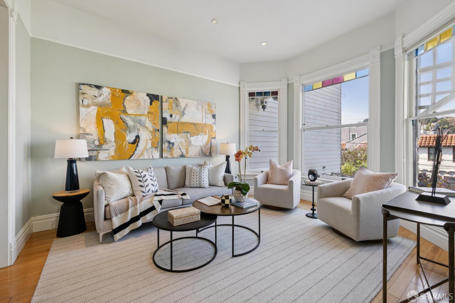 Detail Gallery Image 6 of 76 For 4421 19th St, San Francisco,  CA 94114 - 2 Beds | 2 Baths