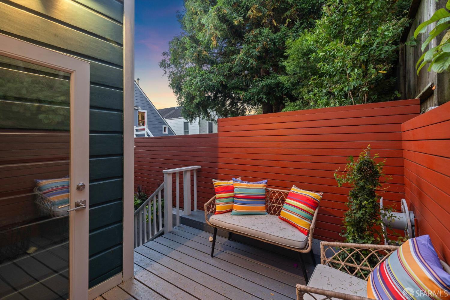 Detail Gallery Image 52 of 76 For 4421 19th St, San Francisco,  CA 94114 - 2 Beds | 2 Baths