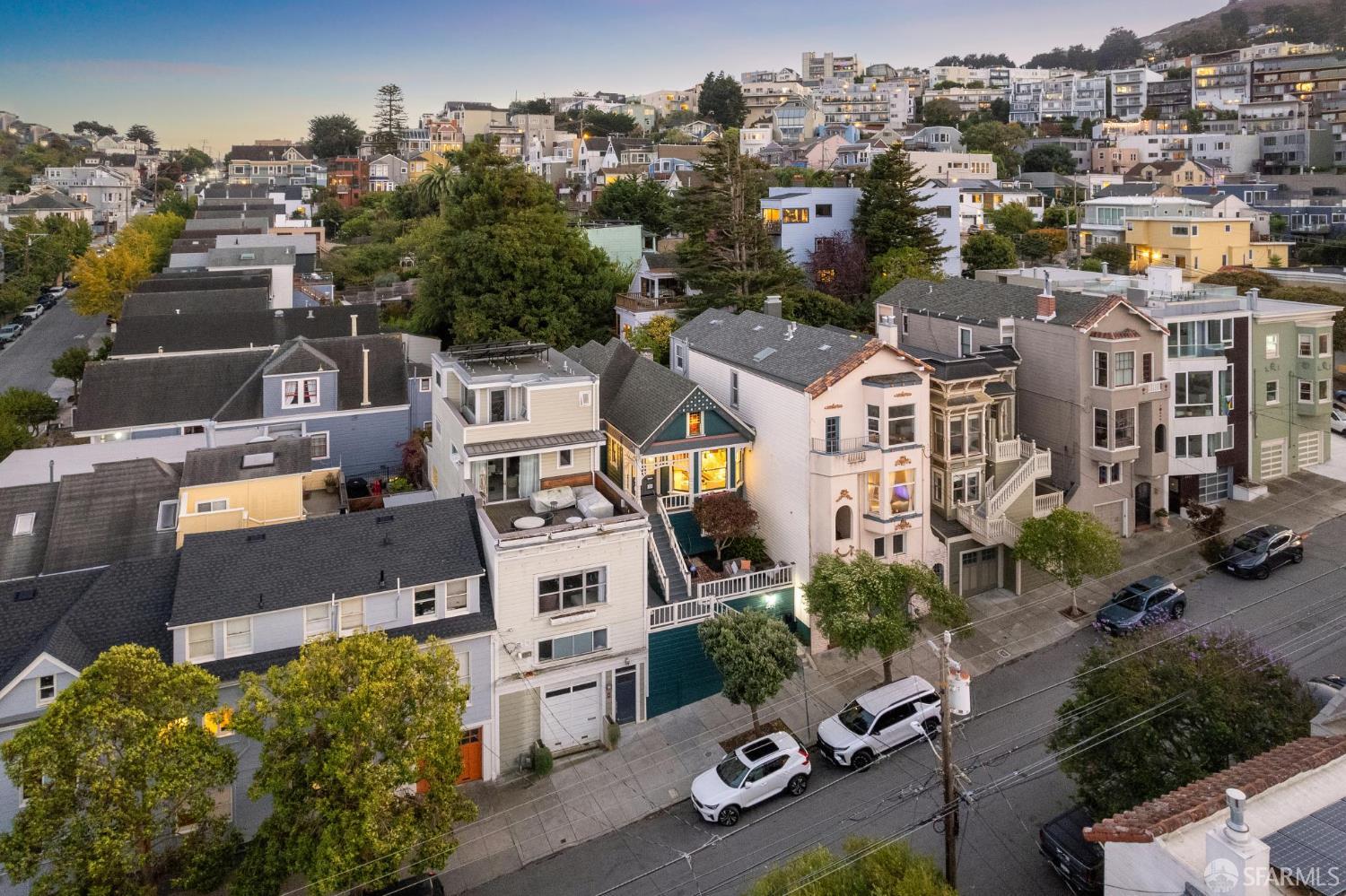 Detail Gallery Image 72 of 76 For 4421 19th St, San Francisco,  CA 94114 - 2 Beds | 2 Baths