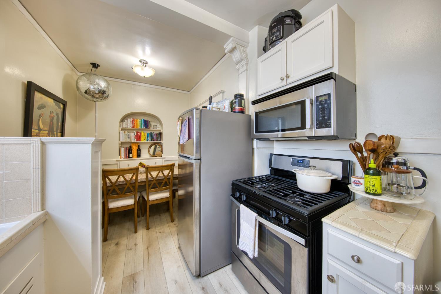 Detail Gallery Image 8 of 10 For 2145 Larkin St, San Francisco,  CA 94109 - – Beds | – Baths