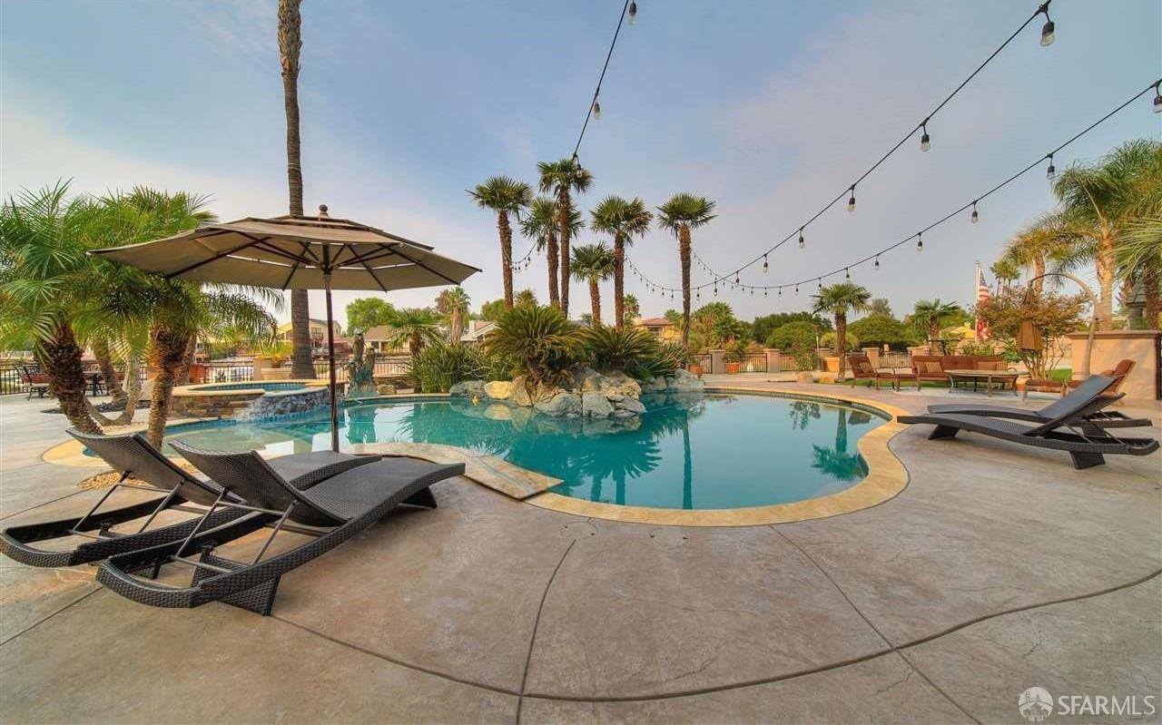 Detail Gallery Image 25 of 41 For 2200 Sunset Pt #2210,  Discovery Bay,  CA 94505 - 9 Beds | 7/2 Baths