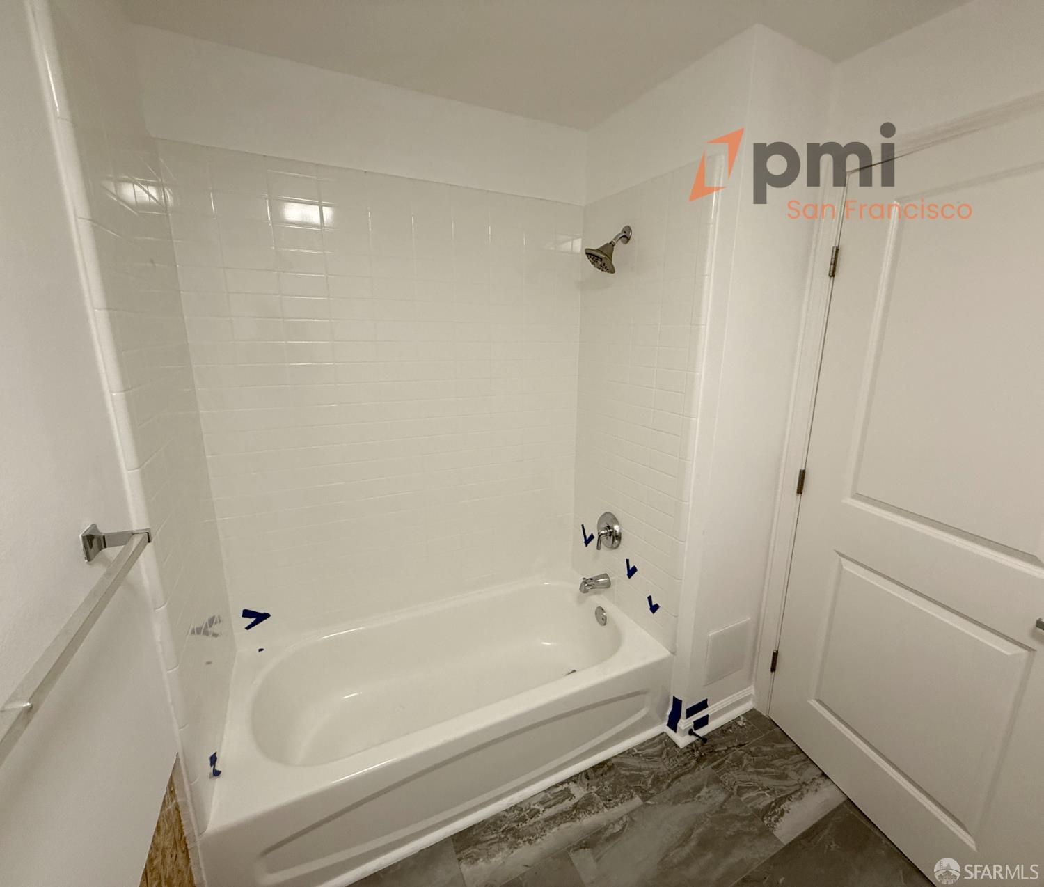 Detail Gallery Image 6 of 11 For 301 Crescent Ct #3117,  San Francisco,  CA 94134 - 1 Beds | 1 Baths