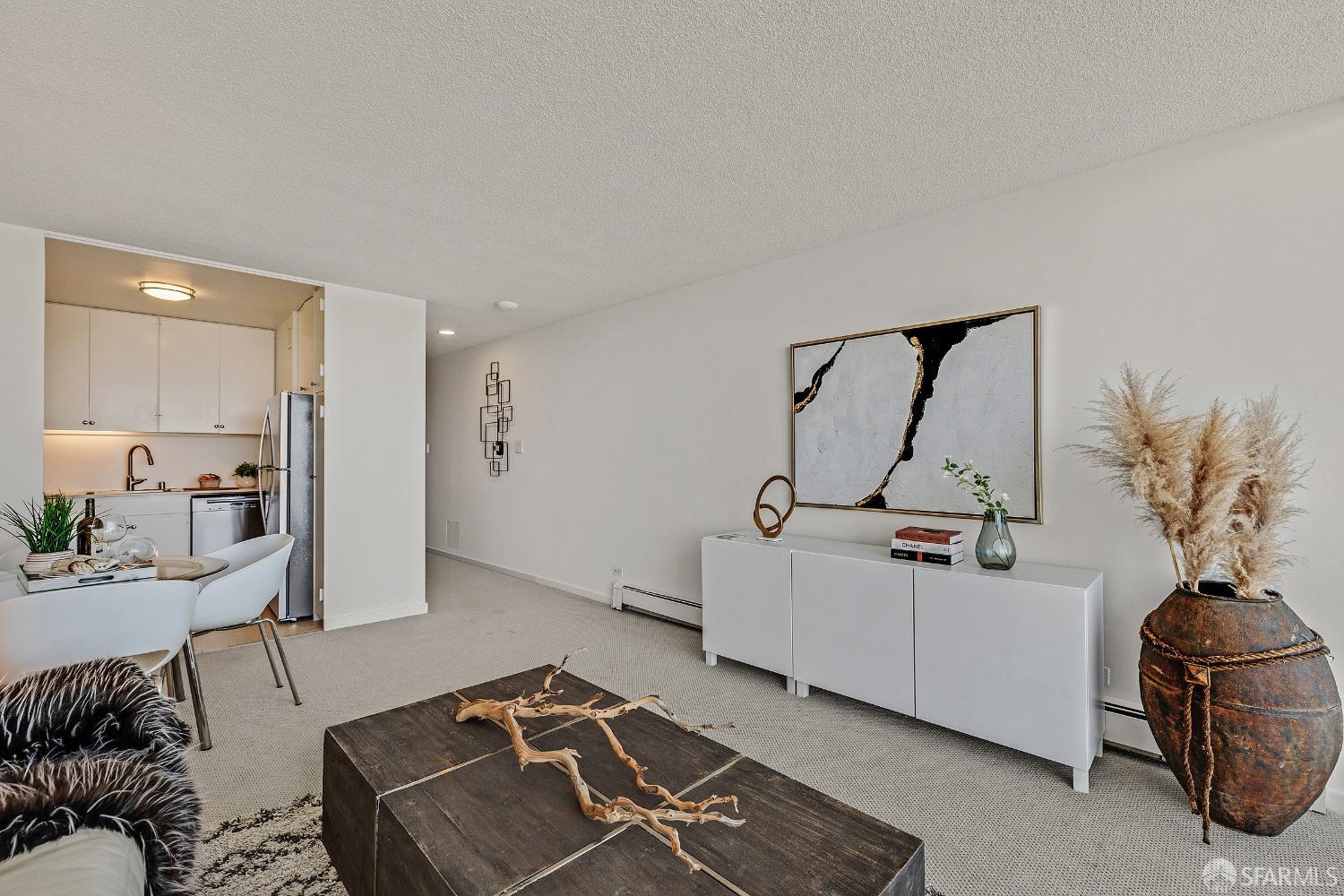 Photo #6: 425073938 Listing 