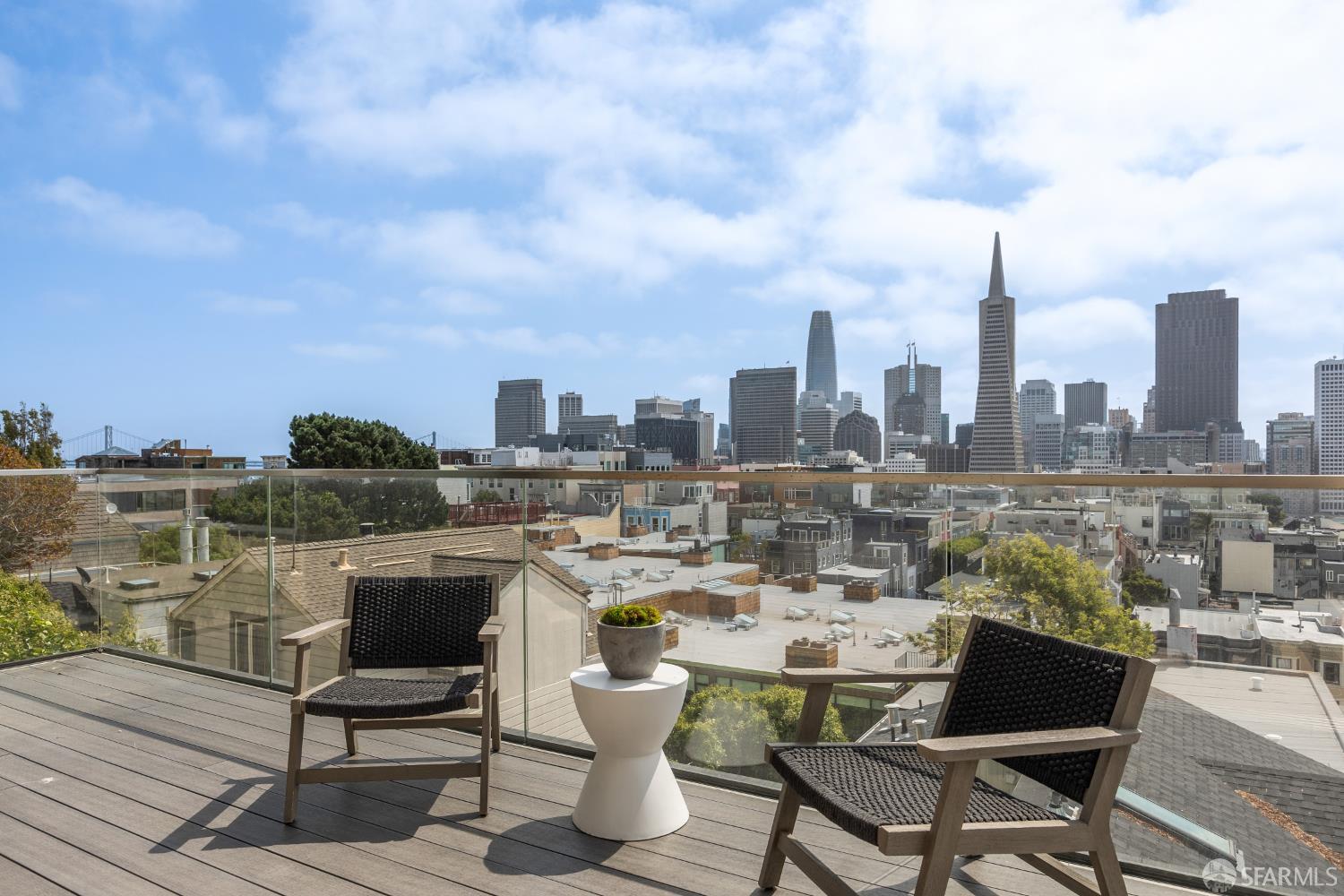 Detail Gallery Image 17 of 46 For 115 Telegraph Hill Blvd, San Francisco,  CA 94116 - 3 Beds | 3/2 Baths