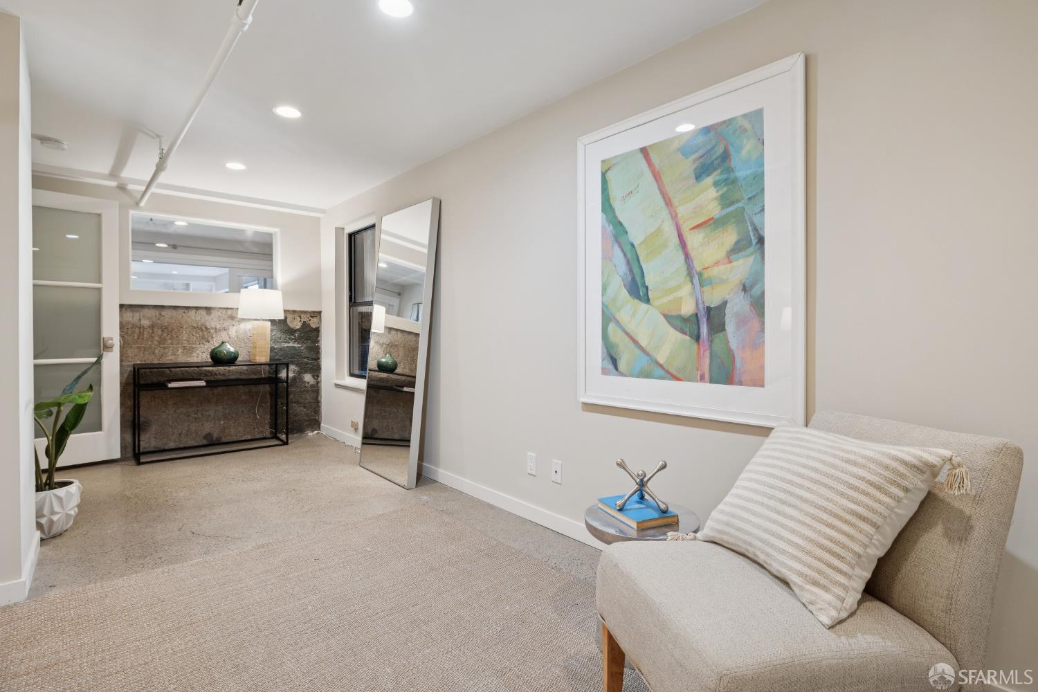Photo #8: 425073053 Listing: Photo #8