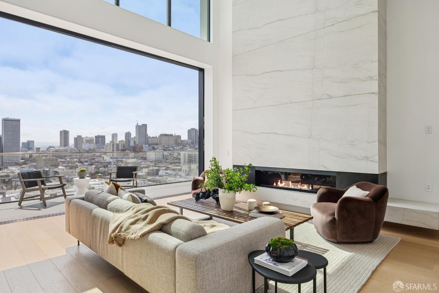 Detail Gallery Image 16 of 46 For 115 Telegraph Hill Blvd, San Francisco,  CA 94116 - 3 Beds | 3/2 Baths