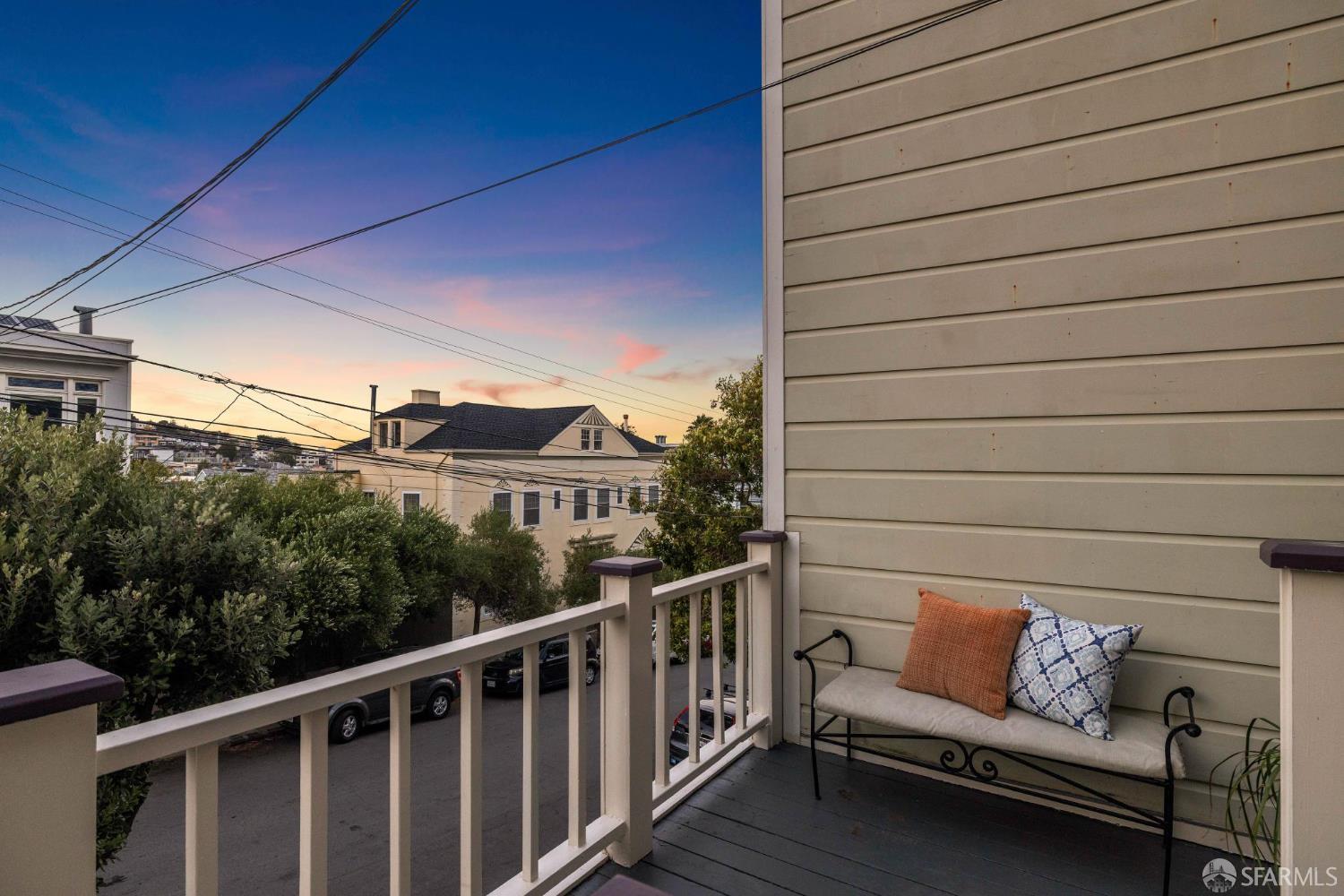 Detail Gallery Image 59 of 76 For 4421 19th St, San Francisco,  CA 94114 - 2 Beds | 2 Baths