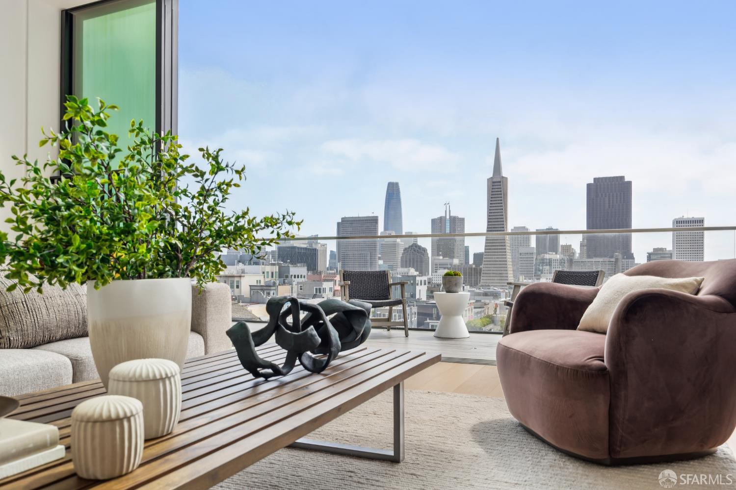 Detail Gallery Image 14 of 46 For 115 Telegraph Hill Blvd, San Francisco,  CA 94116 - 3 Beds | 3/2 Baths