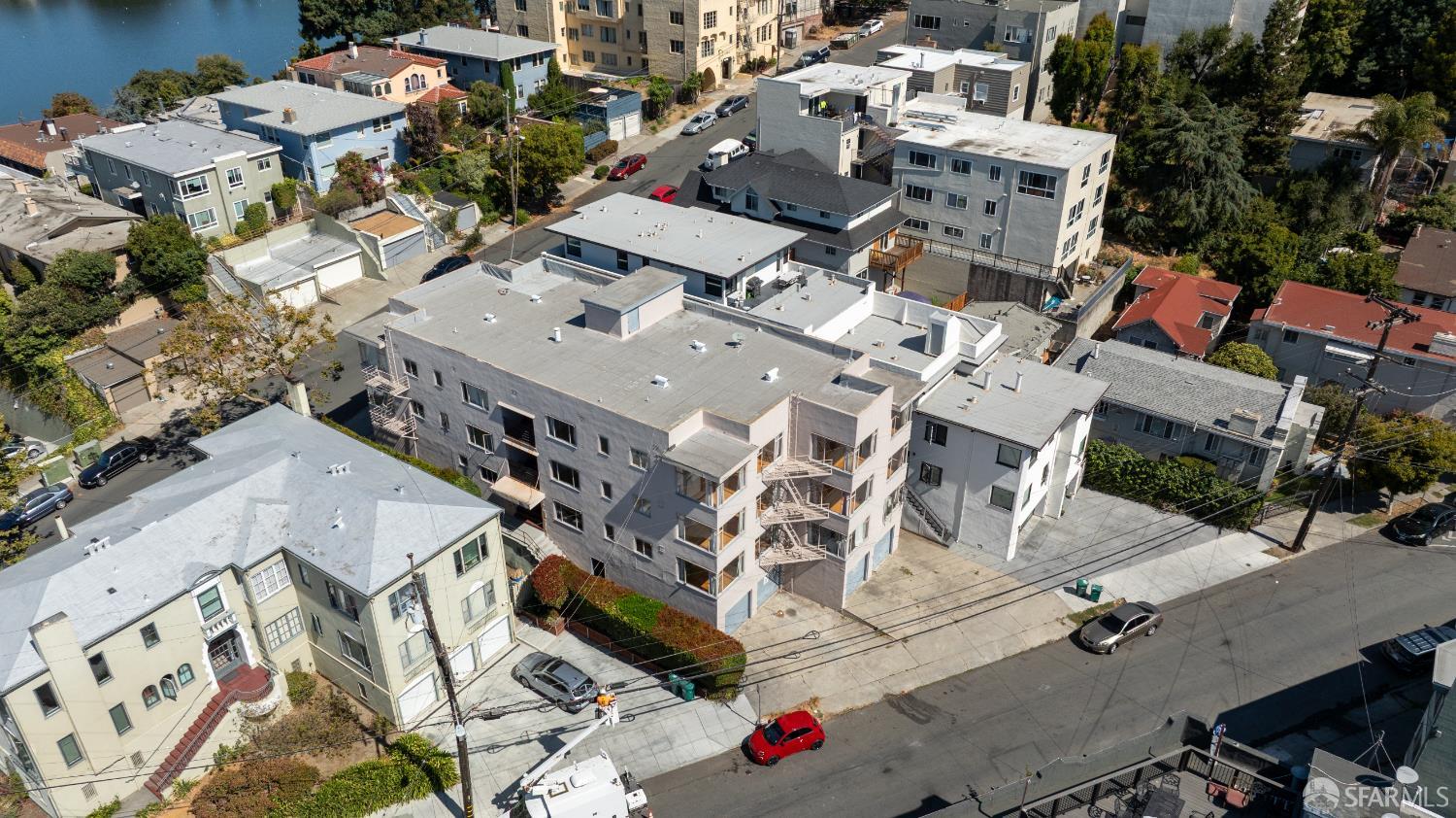 Detail Gallery Image 7 of 31 For 410 Merritt Ave, Oakland,  CA 94610 - – Beds | – Baths