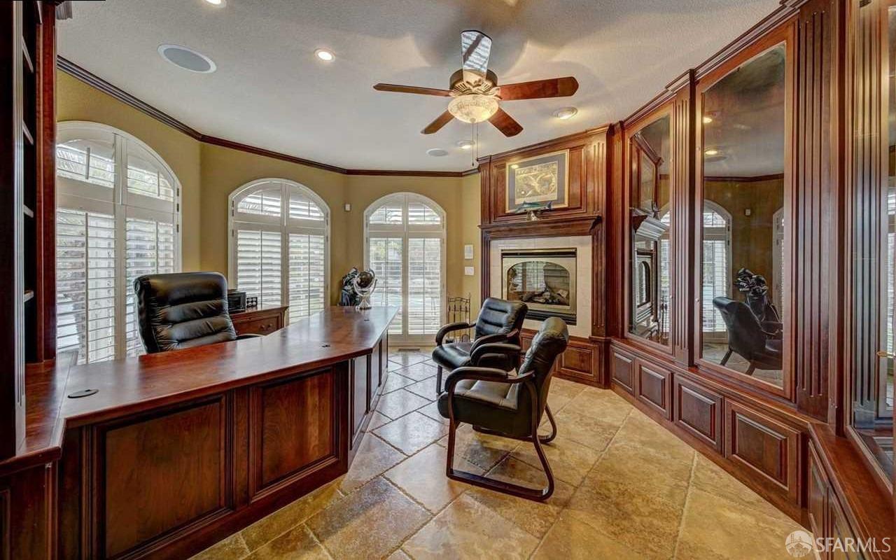 Detail Gallery Image 3 of 41 For 2200 Sunset Pt #2210,  Discovery Bay,  CA 94505 - 9 Beds | 7/2 Baths