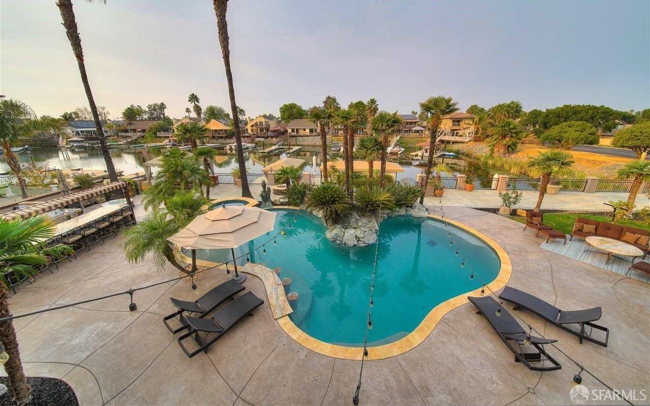 Detail Gallery Image 26 of 41 For 2200 Sunset Pt #2210,  Discovery Bay,  CA 94505 - 9 Beds | 7/2 Baths