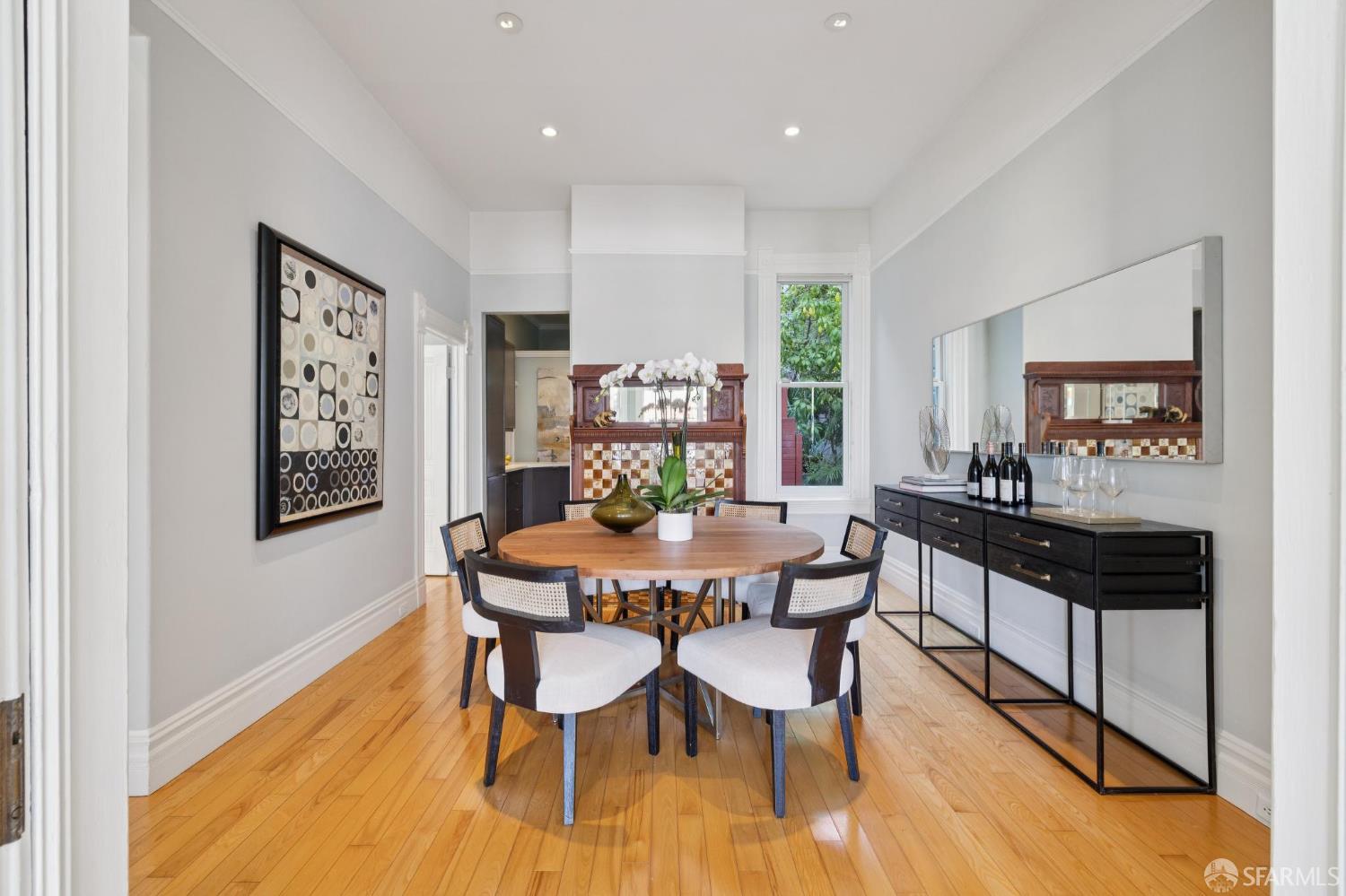 Detail Gallery Image 22 of 76 For 4421 19th St, San Francisco,  CA 94114 - 2 Beds | 2 Baths