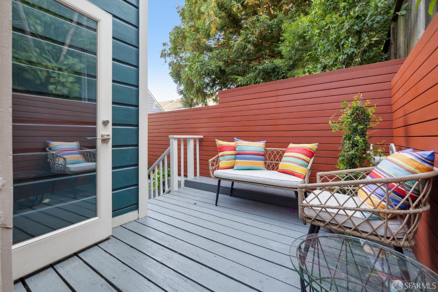 Detail Gallery Image 51 of 76 For 4421 19th St, San Francisco,  CA 94114 - 2 Beds | 2 Baths